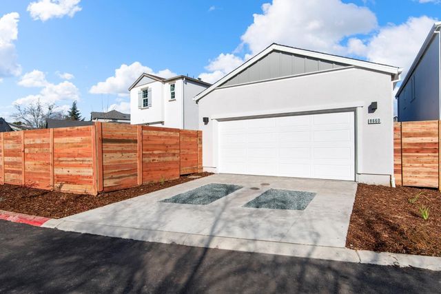 6517 Starburst Way, Sacramento, CA 95823