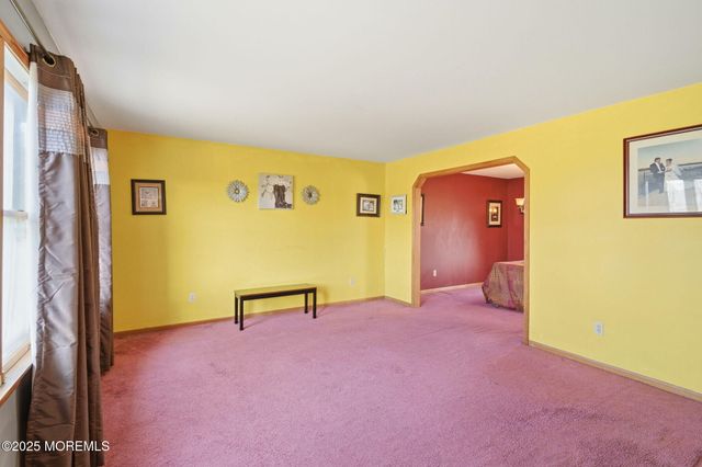 1553 Windward Avenue, Beachwood, NJ 08722