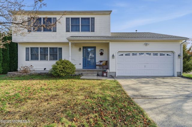 1553 Windward Avenue, Beachwood, NJ 08722