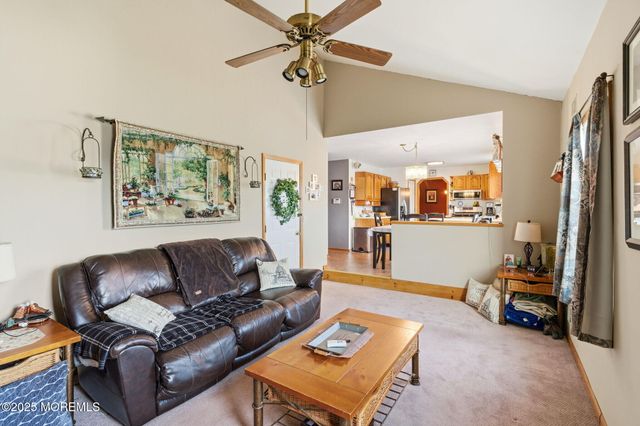 1553 Windward Avenue, Beachwood, NJ 08722