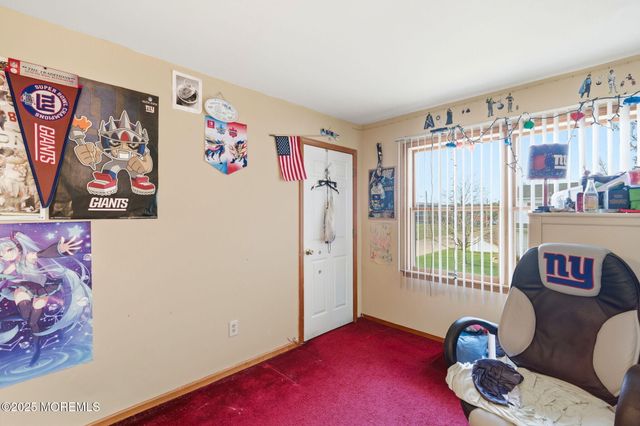 1553 Windward Avenue, Beachwood, NJ 08722