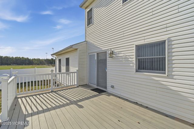 1553 Windward Avenue, Beachwood, NJ 08722