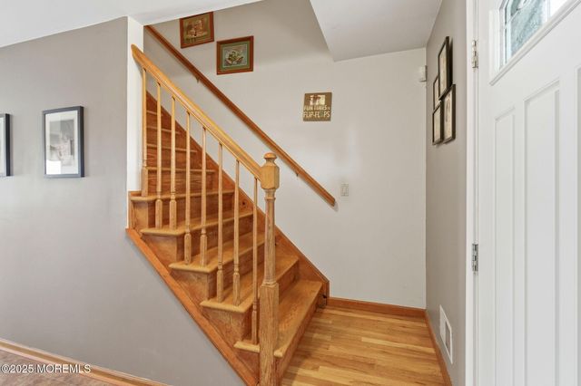 1553 Windward Avenue, Beachwood, NJ 08722