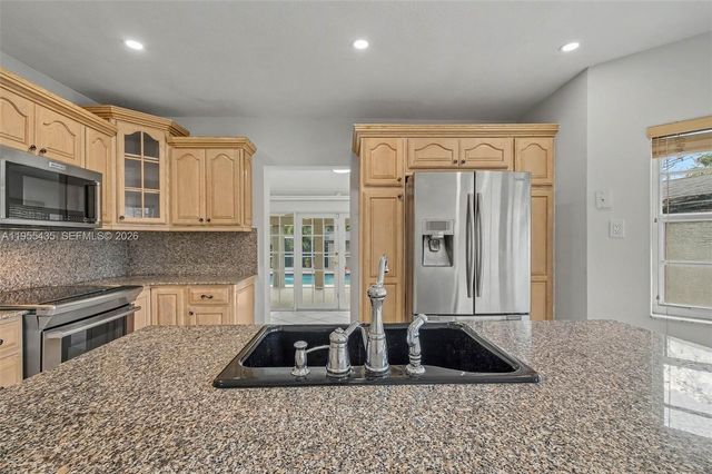 5936 SW 29th St, Miami, FL 33155