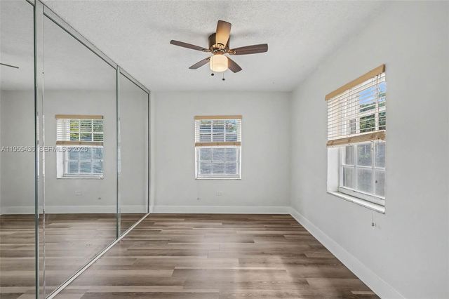 5936 SW 29th St, Miami, FL 33155