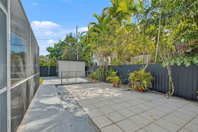 5936 SW 29th St, Miami, FL 33155