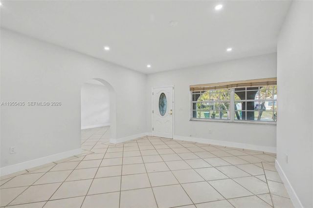 5936 SW 29th St, Miami, FL 33155