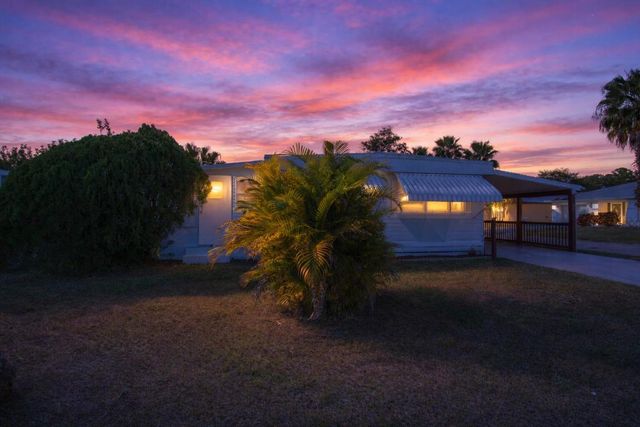 50 Grande Vista Way, Port St. Lucie, Port St Lucie, FL 34952