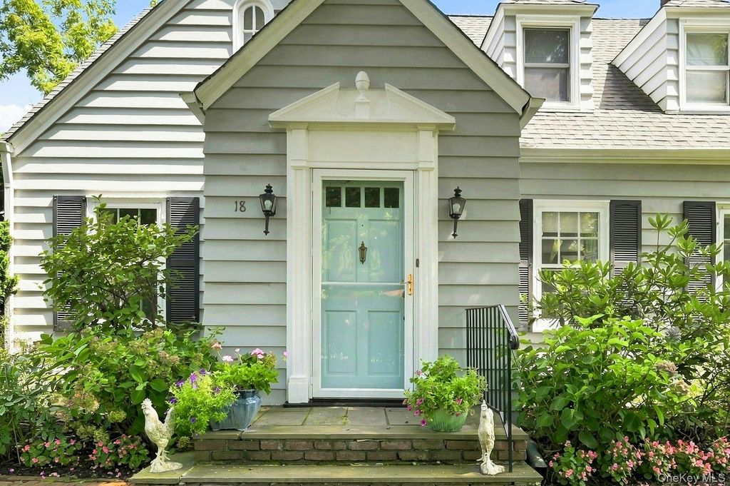 18 Matinecock Lane, Locust Valley, NY 11560 — photo 3