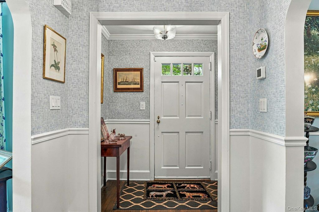 18 Matinecock Lane, Locust Valley, NY 11560 — photo 5