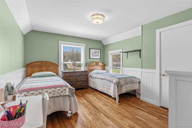 315 S West Street, Fenton, MI 48430