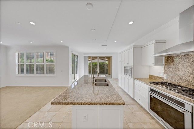 126 Gulfstream, Irvine, CA 92620