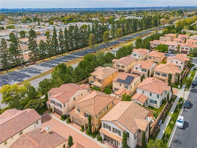 126 Gulfstream, Irvine, CA 92620