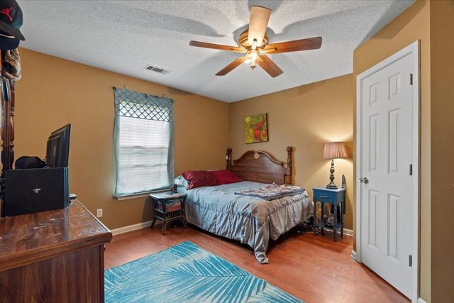 4760 HALLBROOK DR, Millington, TN 38053