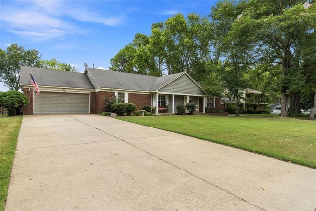 4760 HALLBROOK DR, Millington, TN 38053