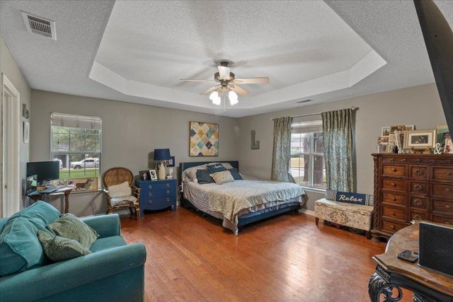 4760 HALLBROOK DR, Millington, TN 38053
