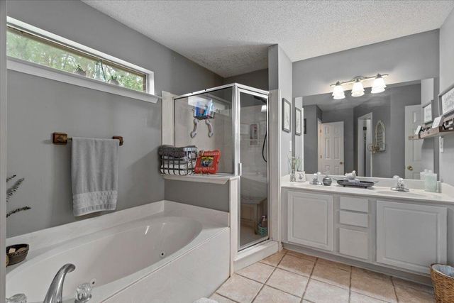 4760 HALLBROOK DR, Millington, TN 38053