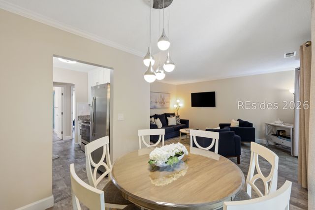 43 Folly Field Rd Apt 63, Hilton Head Island, SC 29928