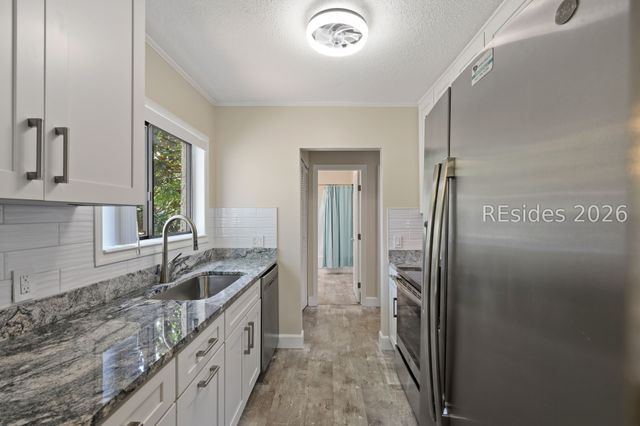 43 Folly Field Rd Apt 63, Hilton Head Island, SC 29928