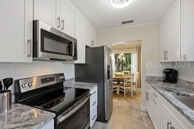 43 Folly Field Rd Apt 63, Hilton Head Island, SC 29928