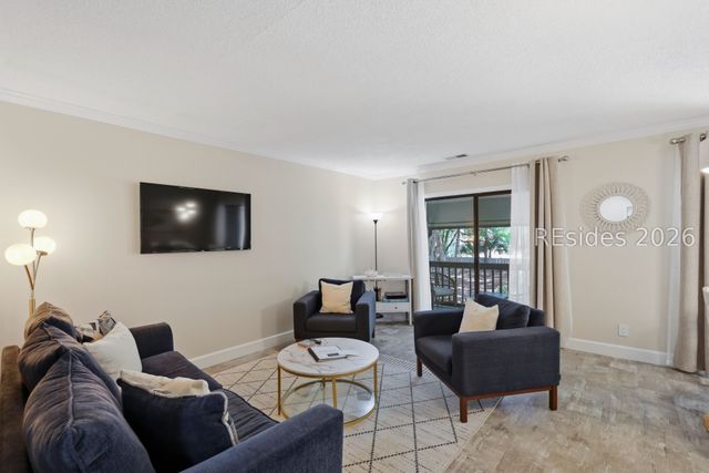 43 Folly Field Rd Apt 63, Hilton Head Island, SC 29928