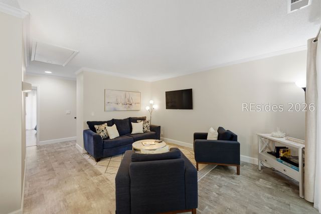 43 Folly Field Rd Apt 63, Hilton Head Island, SC 29928