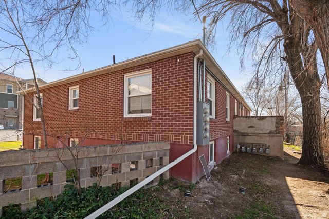 77 N MAIN ST, Pleasant Grove, UT 84062