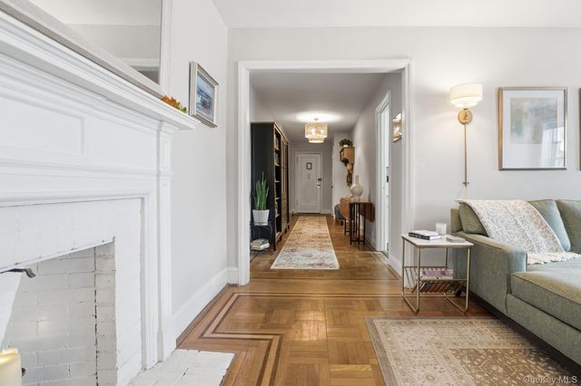 300 S Broadway 2D, Tarrytown, NY 10591