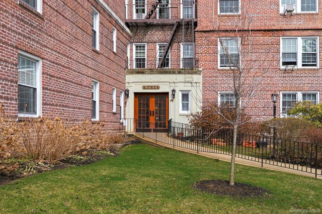 300 S Broadway 2D, Tarrytown, NY 10591