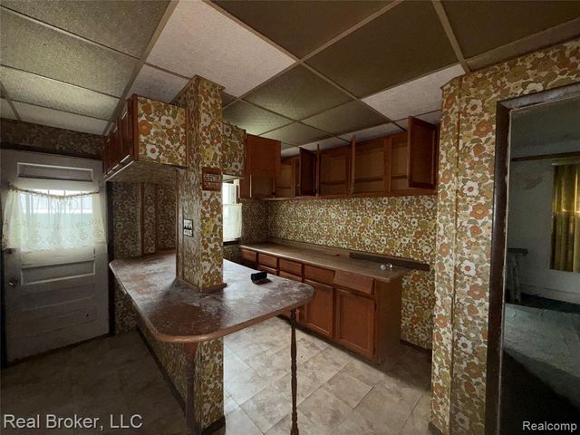 3002 Lawrence Street, Detroit, MI 48206