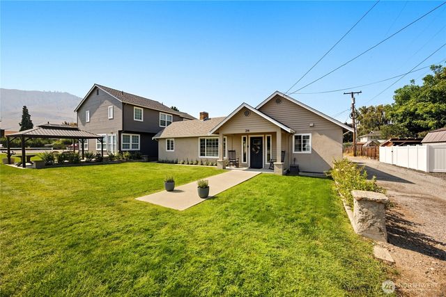 214 S Bradley Street, Chelan, WA 98816