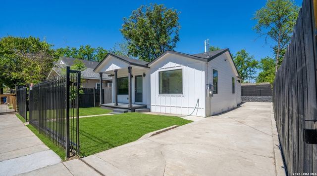 1843 Dawson, San Antonio, TX 78202