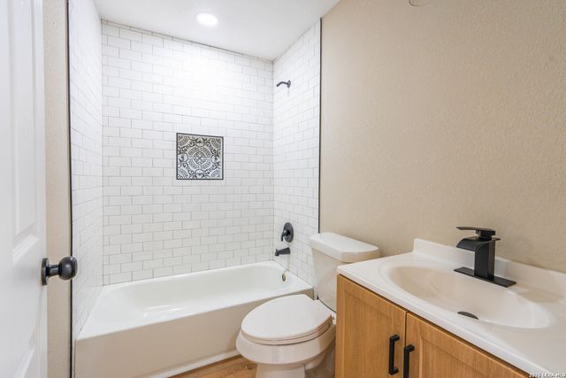 1843 Dawson, San Antonio, TX 78202