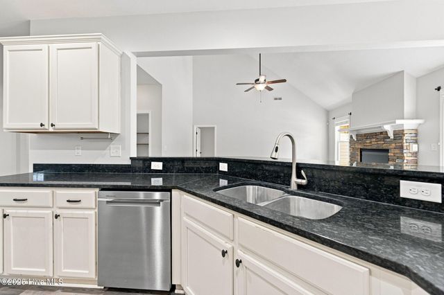 304 Plymouth Lane, Holly Ridge, NC 28445