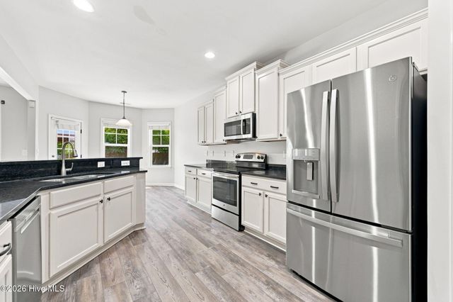 304 Plymouth Lane, Holly Ridge, NC 28445