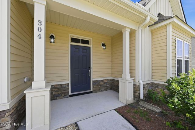304 Plymouth Lane, Holly Ridge, NC 28445