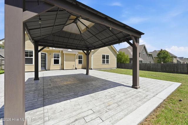 304 Plymouth Lane, Holly Ridge, NC 28445