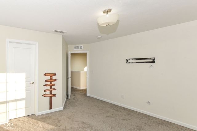 15309 Eastpark Circle W, Fishers, IN 46037