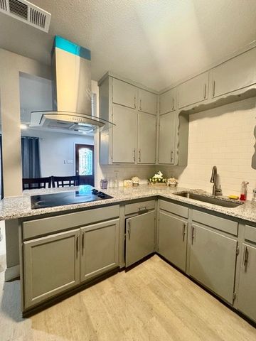 516 E Pafford Street, Fort Worth, TX 76110