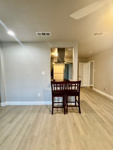 516 E Pafford Street, Fort Worth, TX 76110