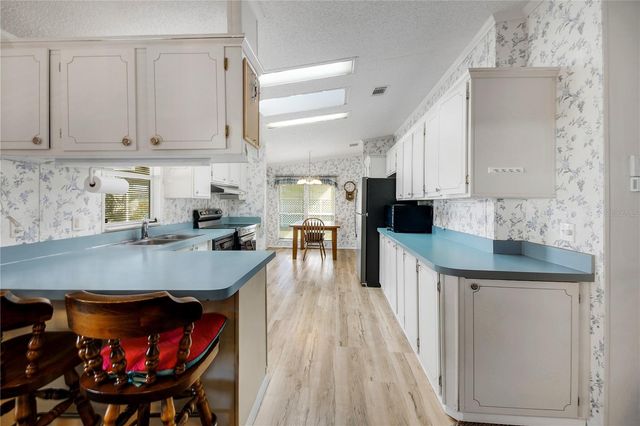 5229 HARTFORD LANE, Wildwood, FL 34785