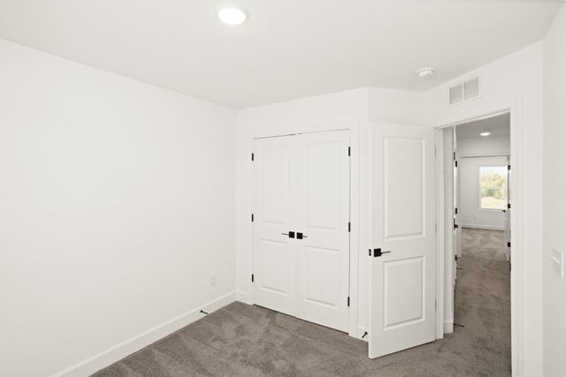 164 Barton Village Boulevard, Lebanon, TN 37090