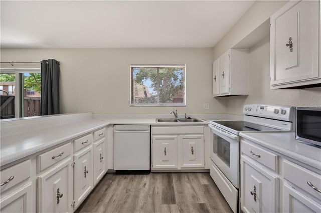 1836 N CRYSTAL LAKE DRIVE 68, Lakeland, FL 33801