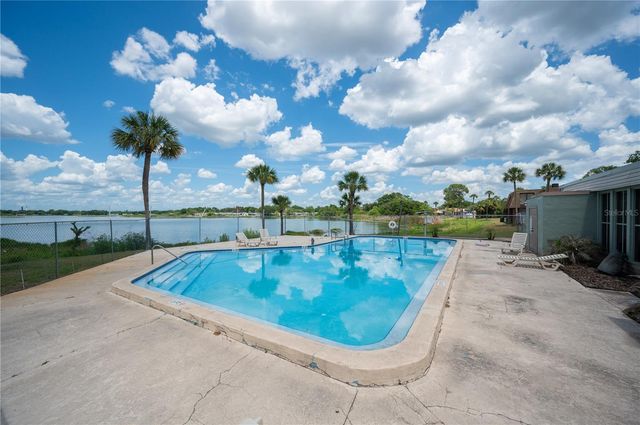 1836 N CRYSTAL LAKE DRIVE 68, Lakeland, FL 33801