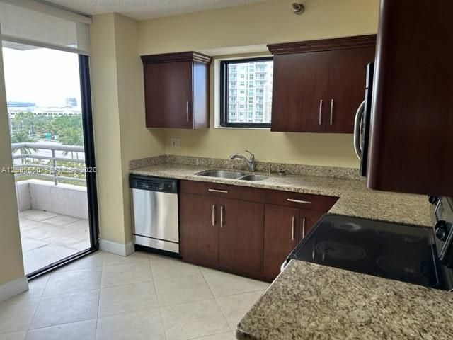 3300 NE 191st Street 606, Aventura, FL 33180
