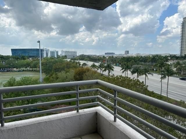 3300 NE 191st Street 606, Aventura, FL 33180