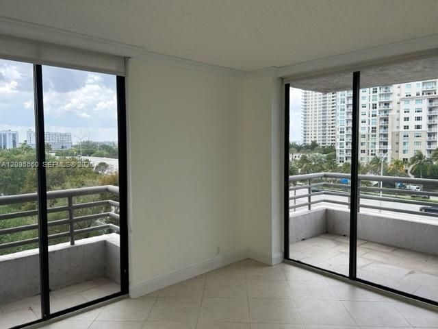 3300 NE 191st Street 606, Aventura, FL 33180