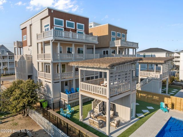 608 S Topsail Drive, Holly Ridge, NC 28445