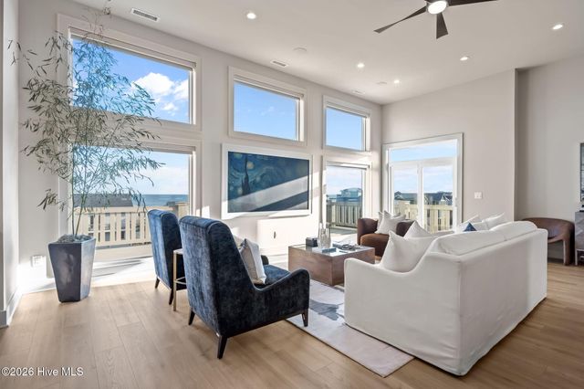 608 S Topsail Drive, Holly Ridge, NC 28445