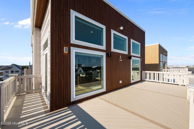 608 S Topsail Drive, Holly Ridge, NC 28445